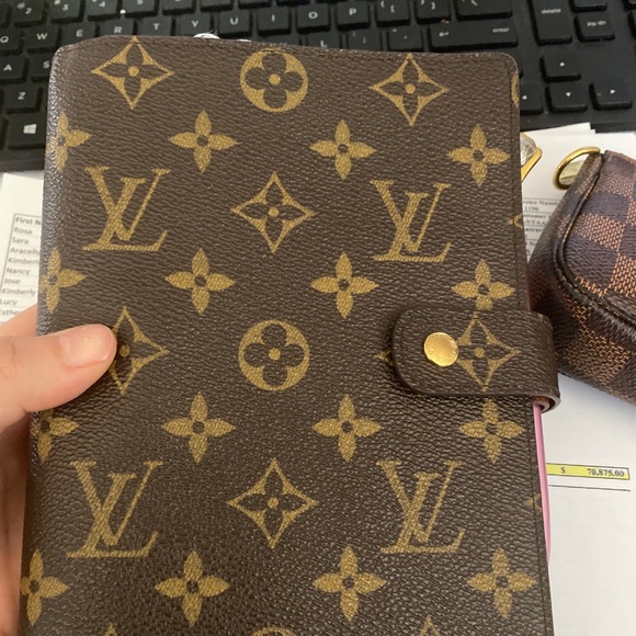SOLD Authentic Louis Vuitton agenda MM - Picture 2 of 15